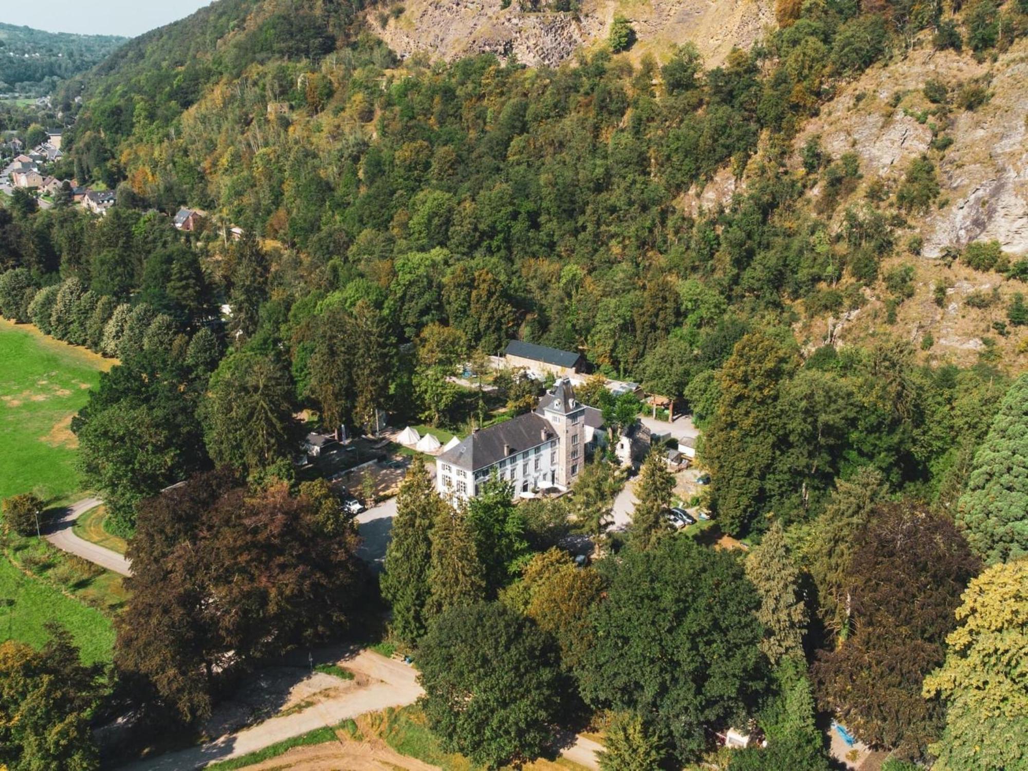 Stationed Between Spa And Liege Apartment In Айвейл Екстериор снимка