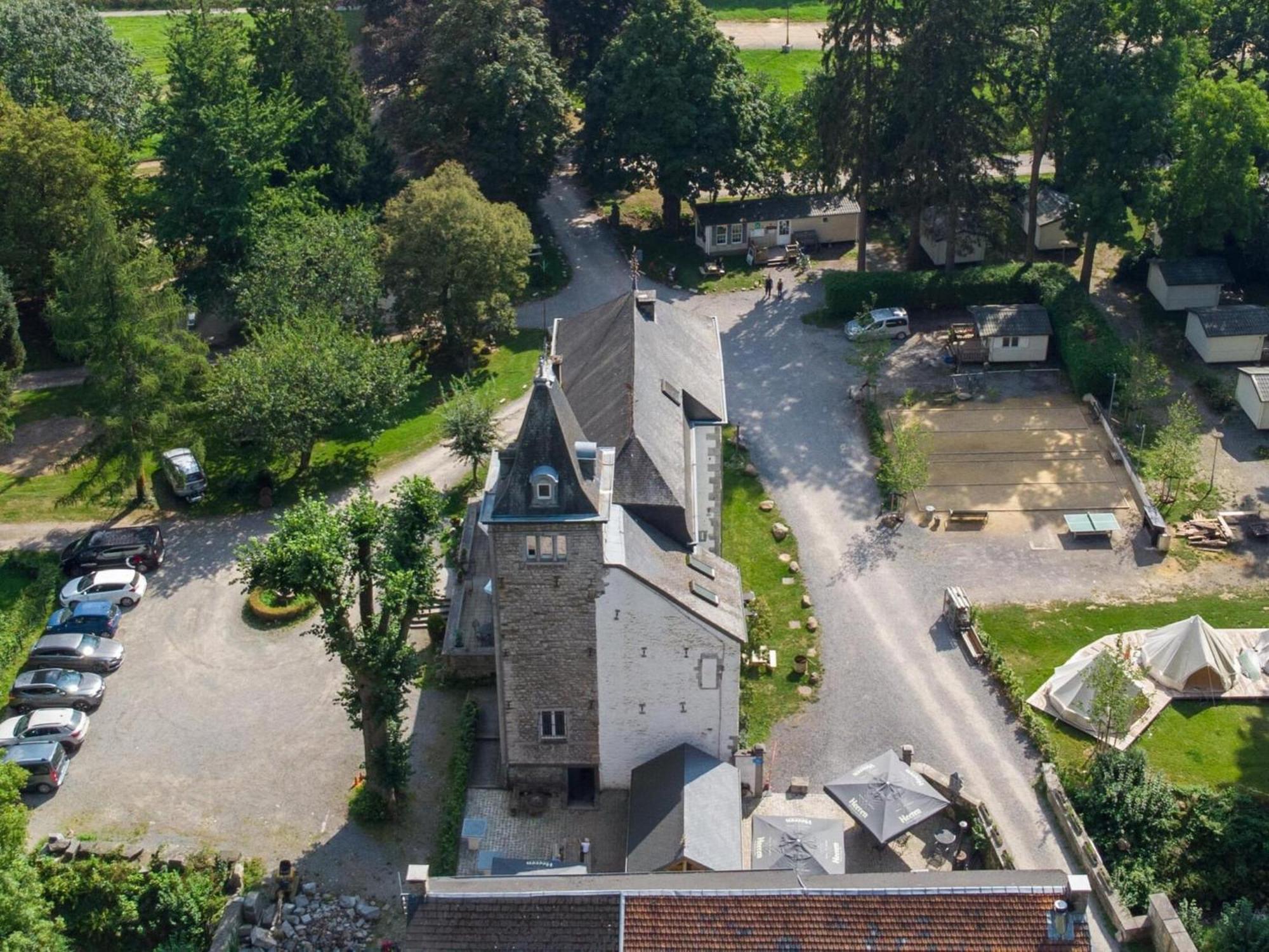 Stationed Between Spa And Liege Apartment In Айвейл Екстериор снимка