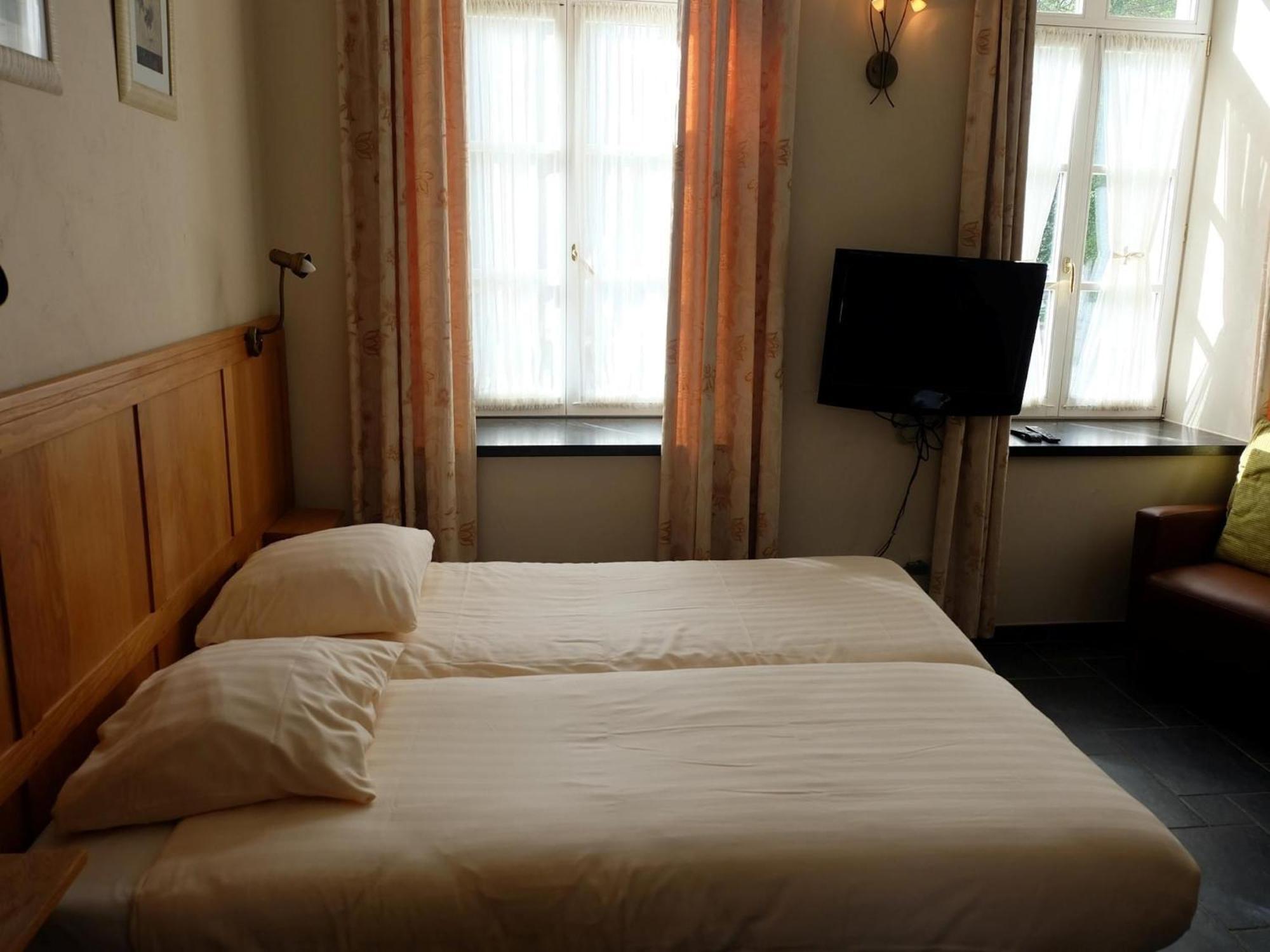 Stationed Between Spa And Liege Apartment In Айвейл Екстериор снимка